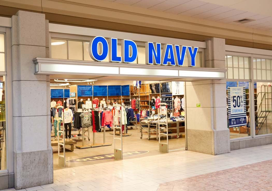 Old Navy store front in Berewick Charlotte NC