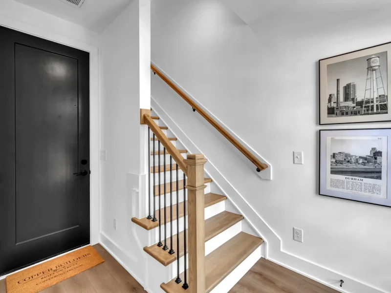 02-512 Gordon St 402-50