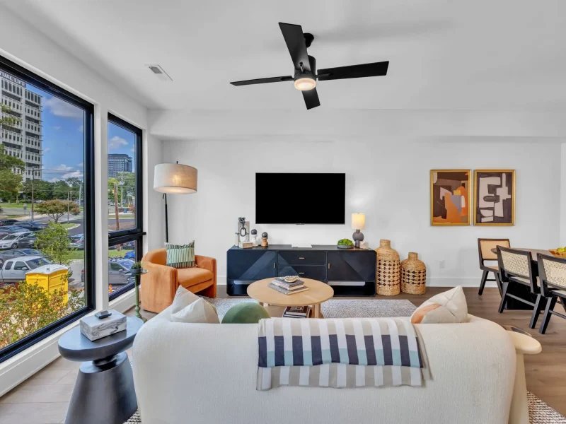 07-512 Gordon St 402-36