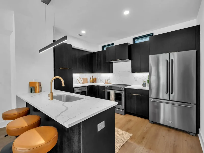 10-512 Gordon St 402-39
