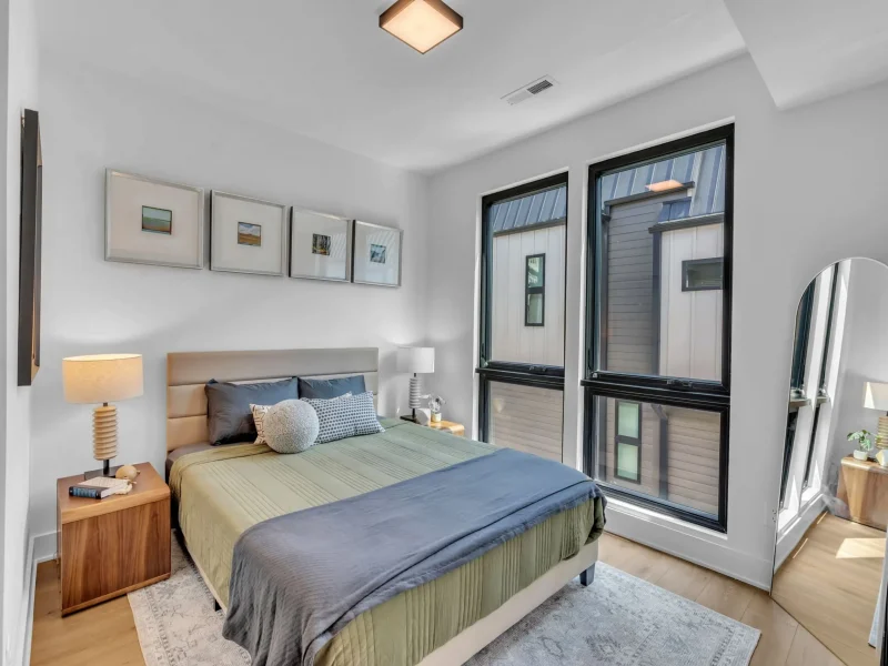 16-512 Gordon St 402-21
