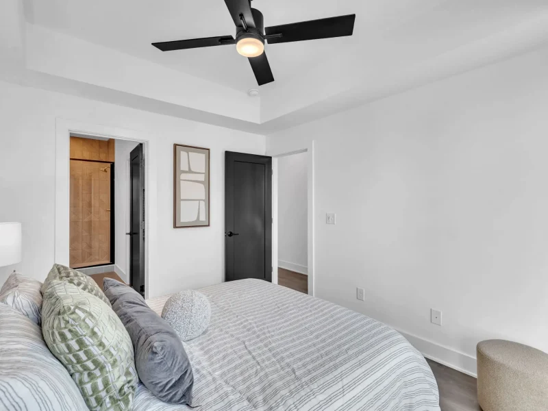 21-512 Gordon St 402-26