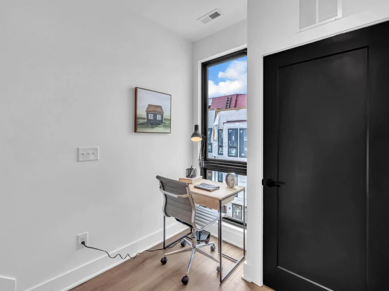22-512 Gordon St 402-27