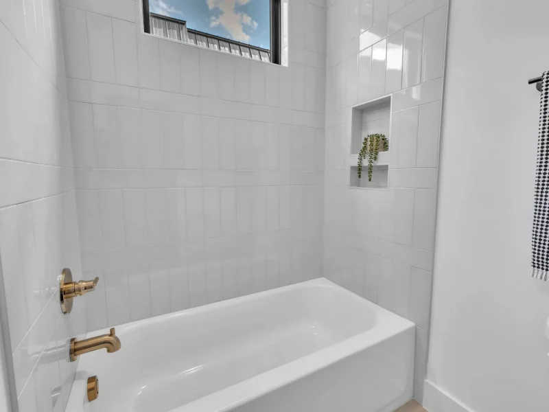27-512 Gordon St 402-20