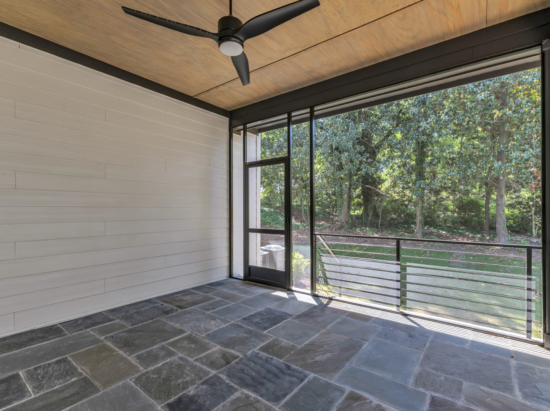 55-2601 Mayview Rd-14